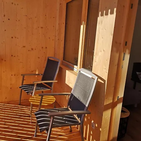 Almwiesen Apartment *