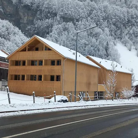 Almwiesen Apartment *